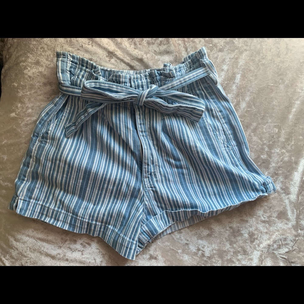 American Eagle high-waisted striped shorts